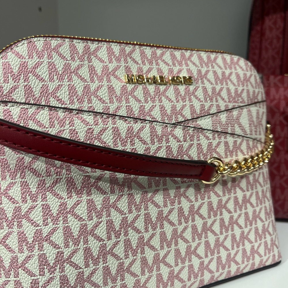 Michael Kors MD Cherry Multi Dome Crossbody - Picture 5 of 11